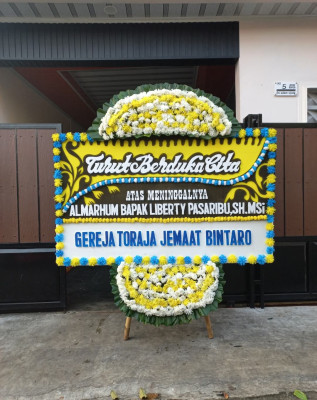 Papan Bunga Duka di Prenggan